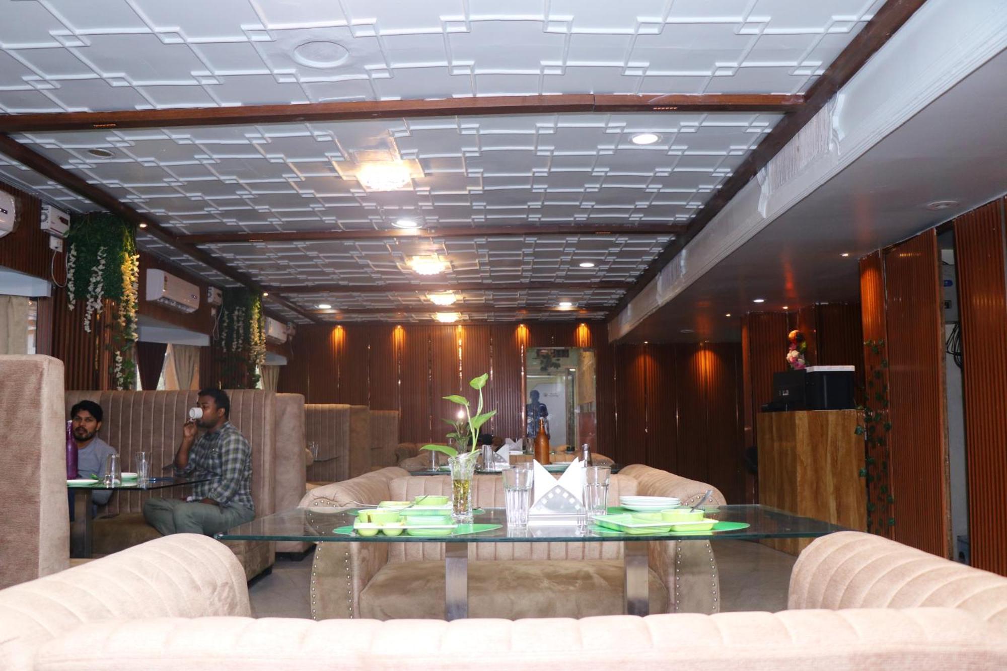 Hotel Samrat International Patna  Kültér fotó
